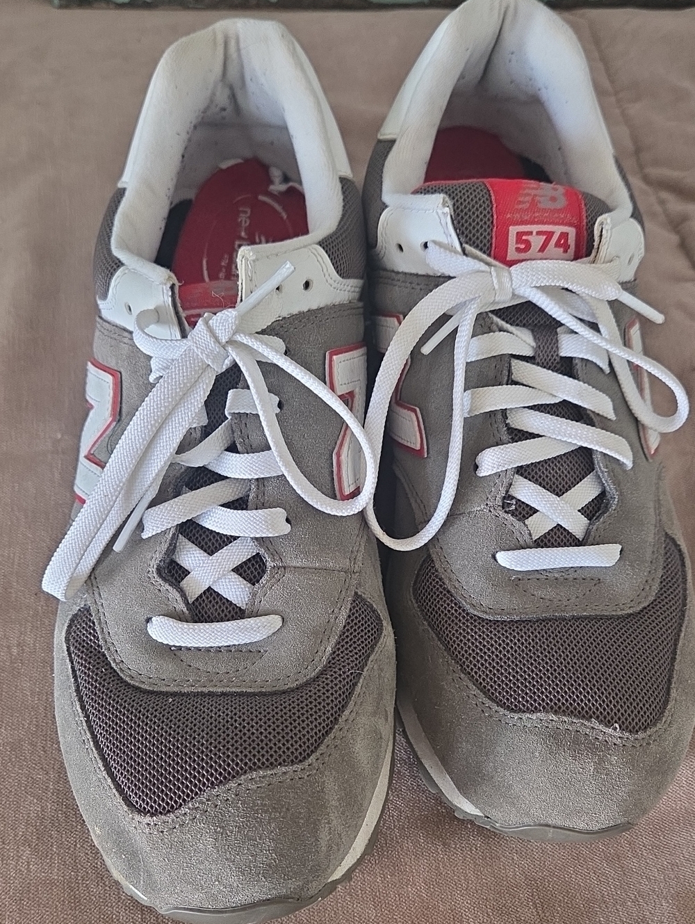 New Balance Men's Gray & Red Casual Sneakers sz 13 - Picture 2 of 10